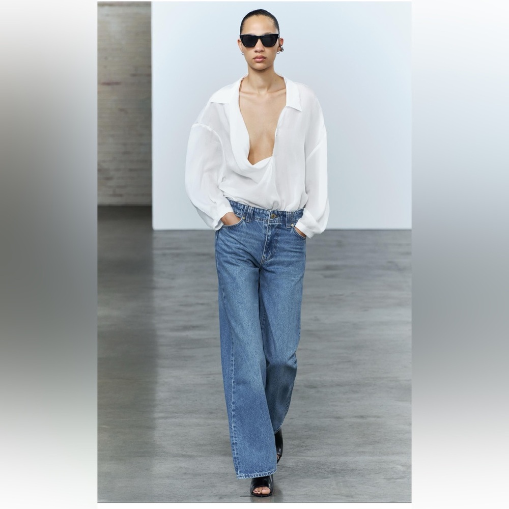 ZARA RELAXED MID WAIST JEANS